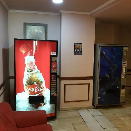 Hotel Avenida Leganes Bagian luar foto