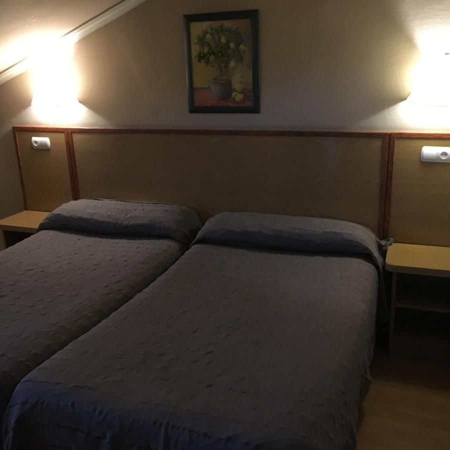 Hotel Avenida Leganes Bagian luar foto