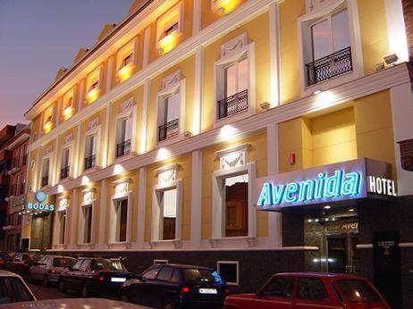 Hotel Avenida Leganes Bagian luar foto